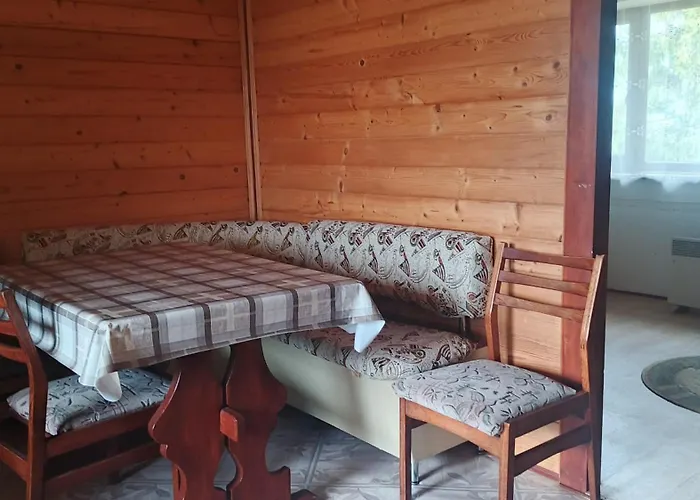 під зорями 公寓 *